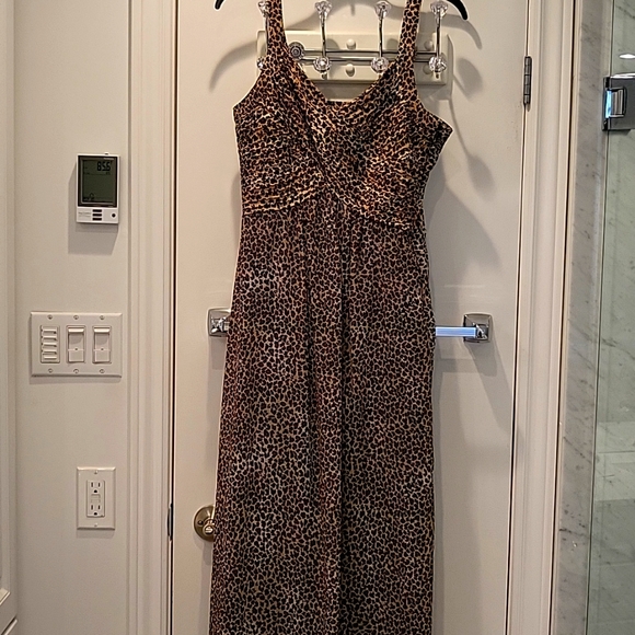 Sexy Leopard Maxi Dress! Chiffon Overlay, Fully Lined, 6 - Picture 3 of 17
